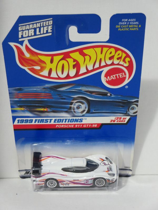 Hot Wheels 1:64 Porsche 911 GT1-98 white HW1999