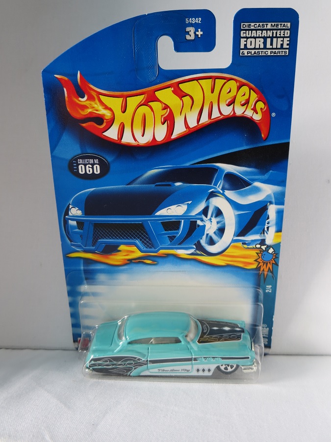 Hot Wheels 1:64 So Fine turquoise HW2002