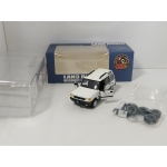 BM Creations 1:64 Land Rover Discovery 1 LHD 1998 white