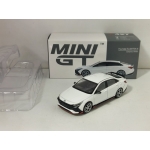 Mini GT 1:64 Hyundai Elantra N LHD ceramic white
