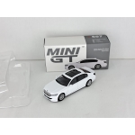 Mini GT 1:64 BMW Alpina B7 xDrive LHD alpine white