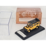 Street Weapon 1:64 Land Rover Defender 90 Camel Trophy