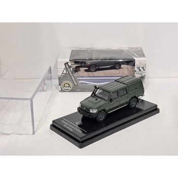 Paragon 1:64 Toyota Land Cruiser LC79 2024 military green