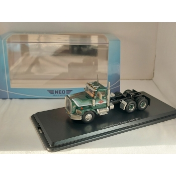 Neo 1:64 Diamond Reo Raider SBFA 1974 green