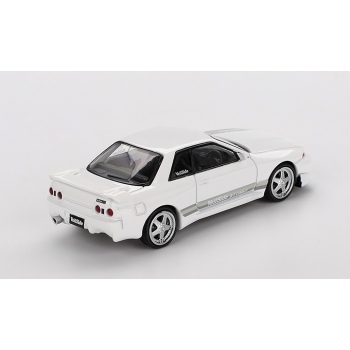 Mini GT 1:64 Nissan Skyline GT-R (R32) VeilSide Combat C-I 2011 RHD white