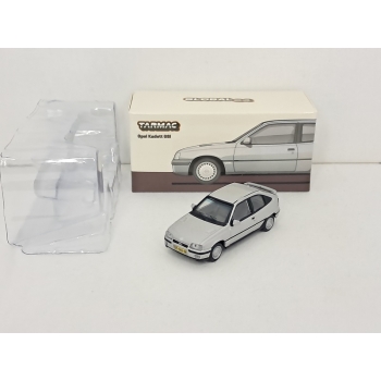 Tarmac 1:64 Opel Kadett Gsi silver