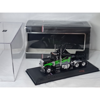 Ixo America 1:64 Peterbilt 359 1973 black lime