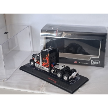Ixo America 1:64 International Lonestar (2010) black with flames