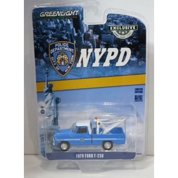Greenlight 1:64 Ford F-250 1979 with Drop in Tow Hook NYPD