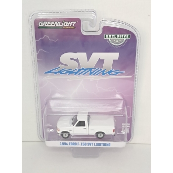 Greenlight 1:64 Ford F-150 SVT Lightning with Tonneau Bed Cover 1994 white